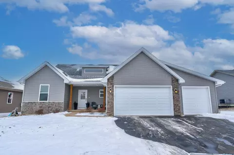 320 Cherry St, Edgerton, WI 53534
