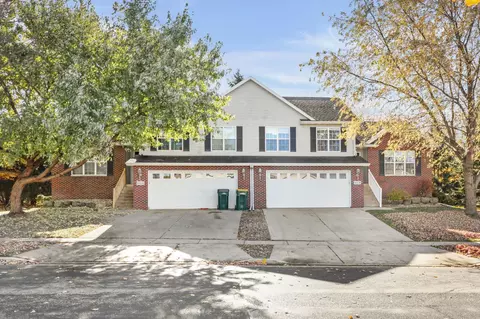 102 Maria Ln # A, Cottage Grove, WI 53527