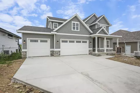 826 Capitol Dr, Dane, WI 53529