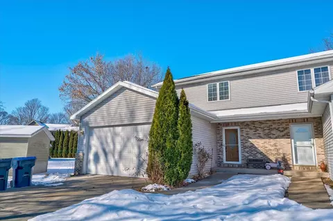 203 Cody Cir, Marshall, WI 53559