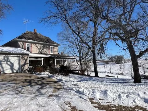w5937 Urban Lane, New Glarus, WI 53574
