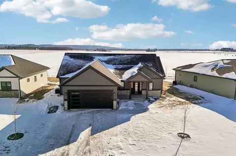 248 Falcon Ct, Sauk City, WI 53583