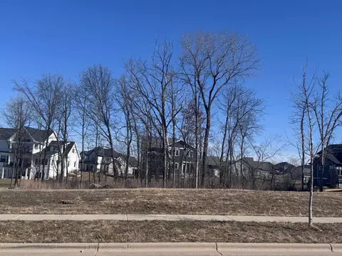 L325 Interlachen Avenue, Oregon, WI 53575