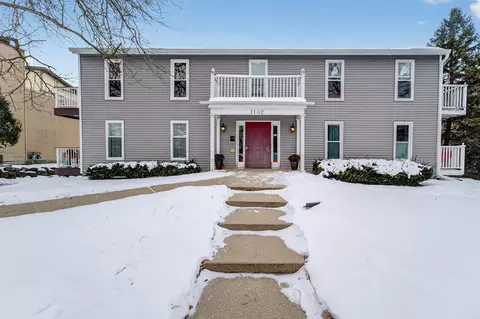 1102 Gammon Ln #1, Madison, WI 53719