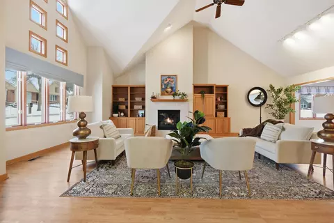 7911 Courtyard Dr, Madison, WI 53719
