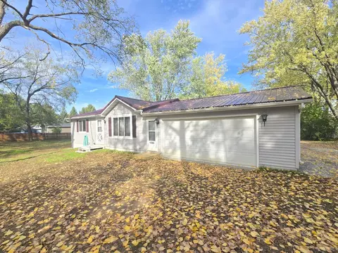 481 North St, Green Lake, WI 54941