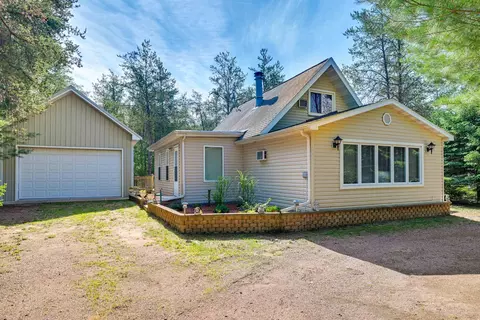 2404 Valley Rd, Friendship, WI 53934