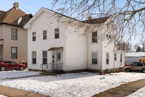 503 W Rollin St, Edgerton, WI 53534