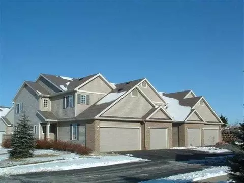 1325 Glacier Hill Dr #2, Madison, WI 53704