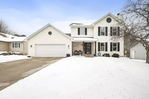 550 N Heatherstone Dr, Sun Prairie, WI 53590