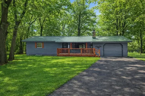 1148 Dakota Ave, Friendship, WI 53934