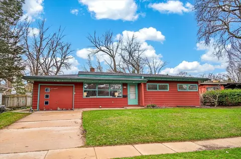 6825 Maywood Ave, Middleton, WI 53562