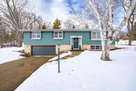 375 Greendale Dr, Janesville, WI 53546