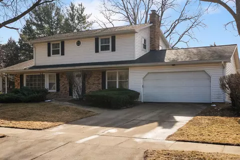 7005 Farmington Way, Madison, WI 53717