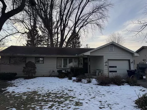 1111 N Martin Rd, Janesville, WI 53545