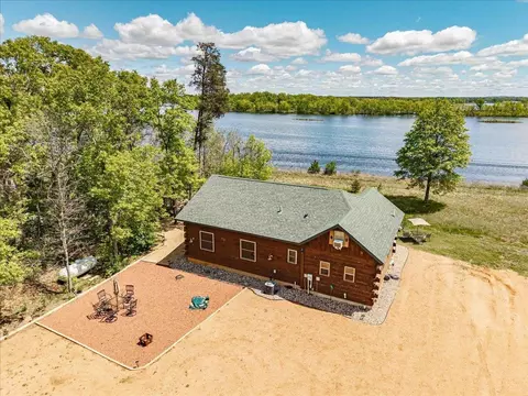 n10086 County Road G, Necedah, WI 54646