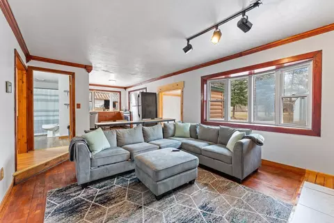 48 Gravy Ln, Wisconsin Dells, WI 53965