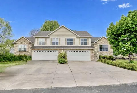 1002-1004 Severson Dr, Madison, WI 53718