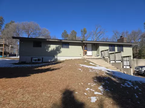 1352 Fern Ln, Wisconsin Dells, WI 53965