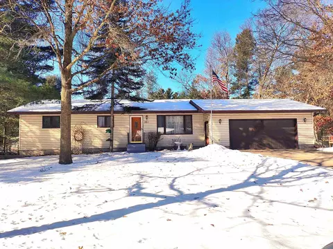 321 N Vincennes St, Adams, WI 53910