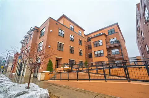 808 Williamson St #406, Madison, WI 53703