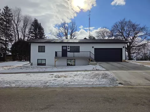2204 5th St, Monroe, WI 53566