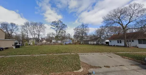 327 Kenwood Ave, Beloit, WI 53511