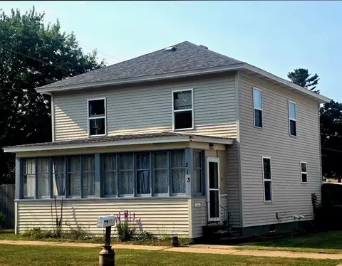213 W Monowau St, Tomah, WI 54660