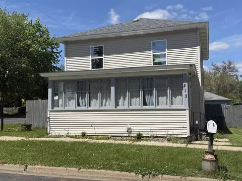 213 W Monowau St, Tomah, WI 54660