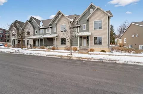 2817 No Oaks Rdg, Fitchburg, WI 53711