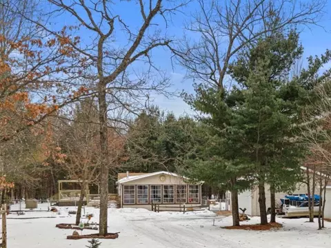 543 Feather Trl, Nekoosa, WI 54457
