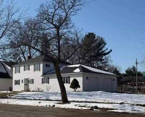 405 Lucile St, Fort Atkinson, WI 53538