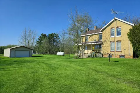 w3111 Grouse Road, Pardeeville, WI 53954