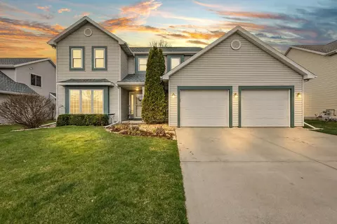5910 Osborn Dr, Mcfarland, WI 53558