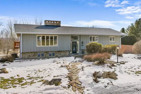 128 Monroe St, Baraboo, WI 53913