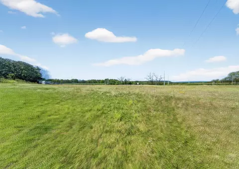 w7896 Loveland Road, Poynette, WI 53955