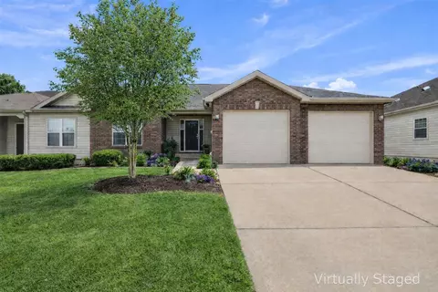 749 Cricket Ln #749, Middleton, WI 53562