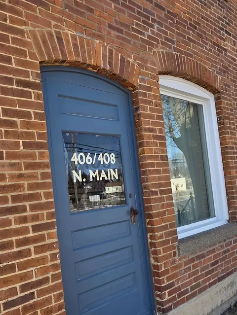 406-408 N Main St, Dodgeville, WI 53533