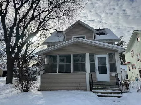 2689 Milwaukee St, Madison, WI 53704