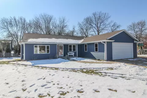864 Leah Ct, Jefferson, WI 53549
