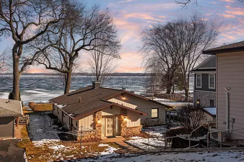 n4470 Lake Shore Drive, Green Lake, WI 54941
