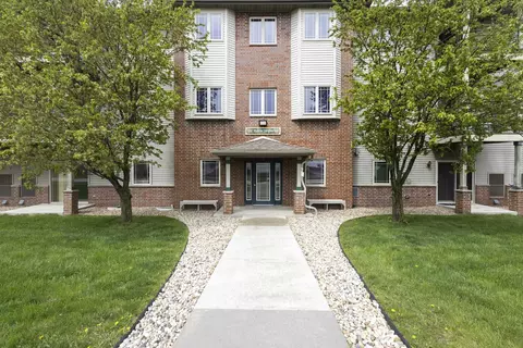 102 Prairie Heights Dr #216, Verona, WI 53593