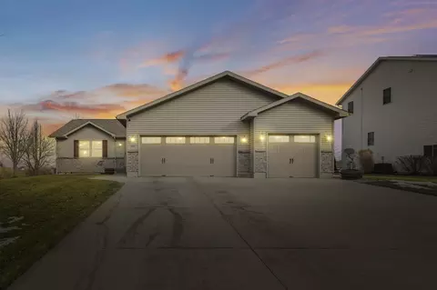 1426 Chadsworth Dr, Sun Prairie, WI 53590