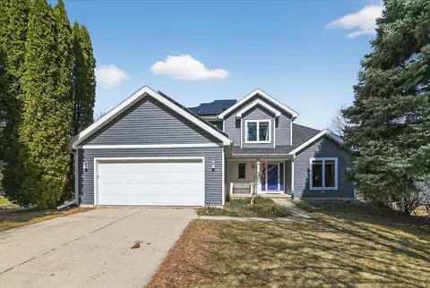 5 Autumnwood Cir, Madison, WI 53719