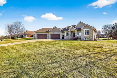 7569 Tumbledown Trl, Verona, WI 53593
