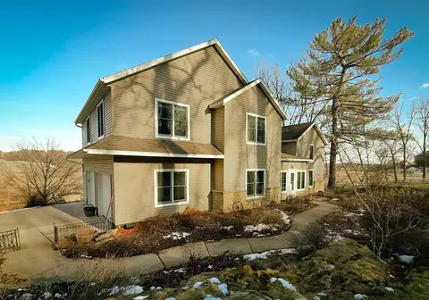 16718 County Rd N, Blanchardville, WI 53516