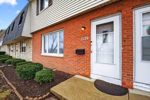 1529 Ivory Dr, Sun Prairie, WI 53590