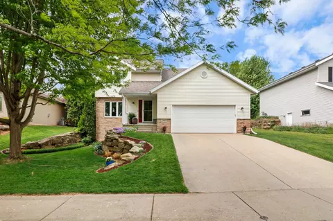 2665 Granite Cir, Fitchburg, WI 53711