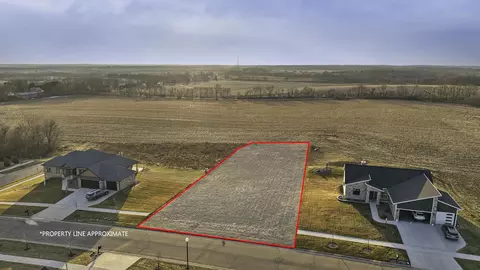2019 Arbor Ridge Way, Janesville, WI 53548