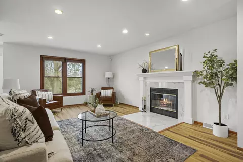843 Hemlock Dr, Verona, WI 53593